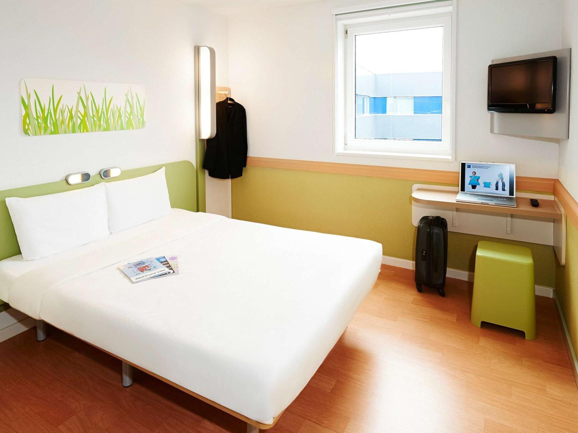 Ibis Budget Lons-Le-Saunier Luaran gambar